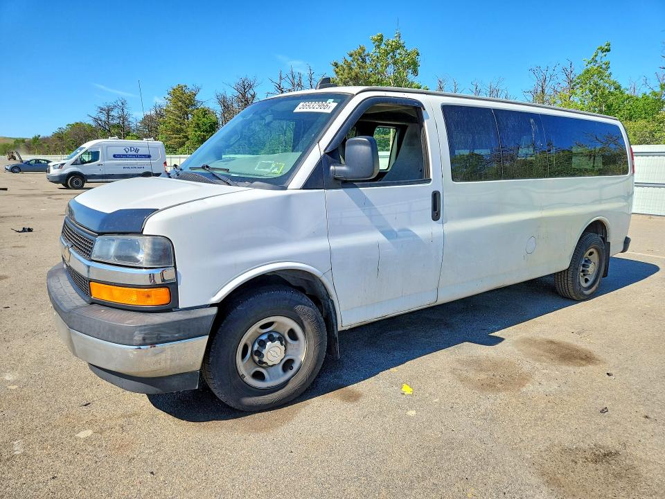 56932966 :رقم المزاد ، 1GAZGPFG4H1205187 vin ، 2017 Chevrolet Expres مزاد بيع