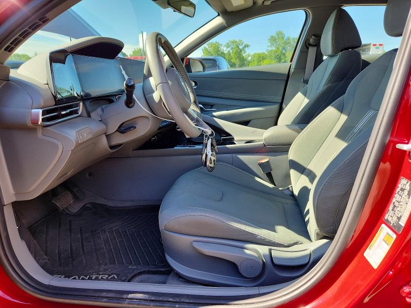 2025 Hyundai Elantra მანქანა იყიდება აუქციონზე, vin: KMHLS4DG8SU975021, აუქციონის ნომერი: 57149106