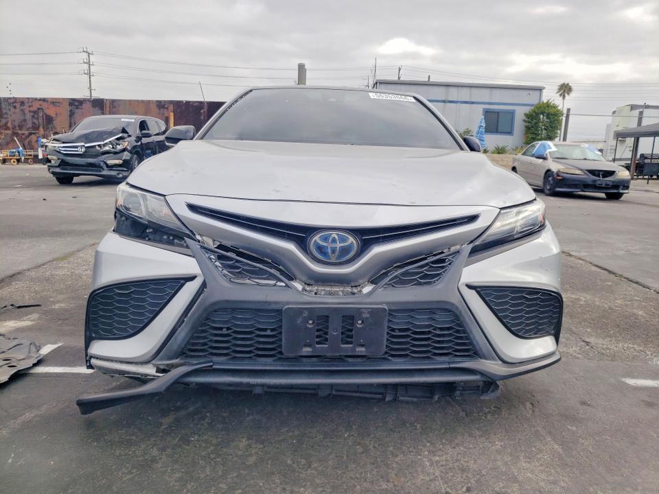 2022 Toyota Camry Hybrid მანქანა იყიდება აუქციონზე, vin: 4T1G31AK4NU039276, აუქციონის ნომერი: 56353666