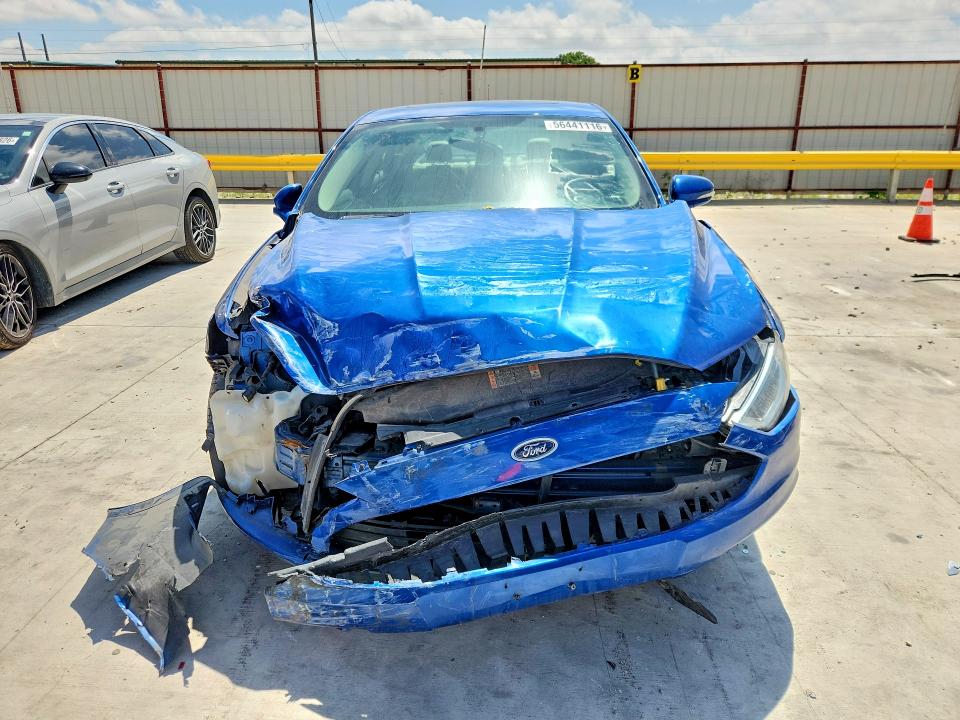 2017 Ford Fusion მანქანა იყიდება აუქციონზე, vin: 3FA6P0RU2HR399992, აუქციონის ნომერი: 56441116