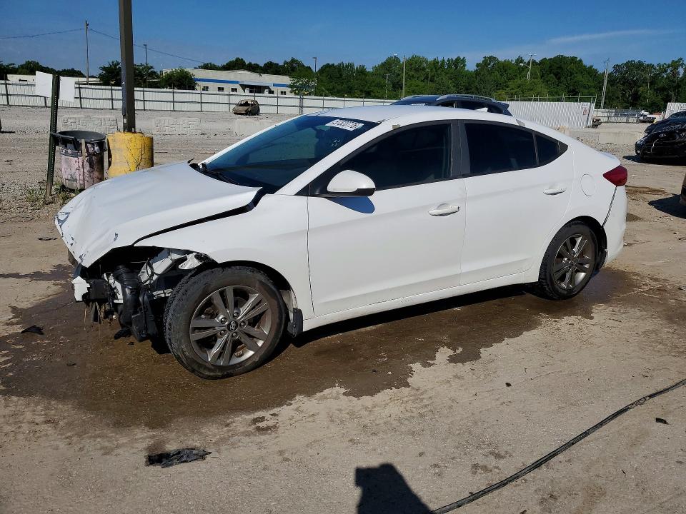 57323776 :رقم المزاد ، 5NPD84LF4JH378389 vin ، 2018 Hyundai Elantra مزاد بيع
