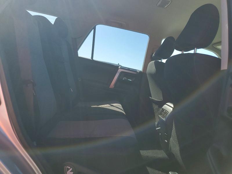 57364676 :رقم المزاد ، JTEZU5JR0H5162355 vin ، 2017 Toyota 4runner مزاد بيع