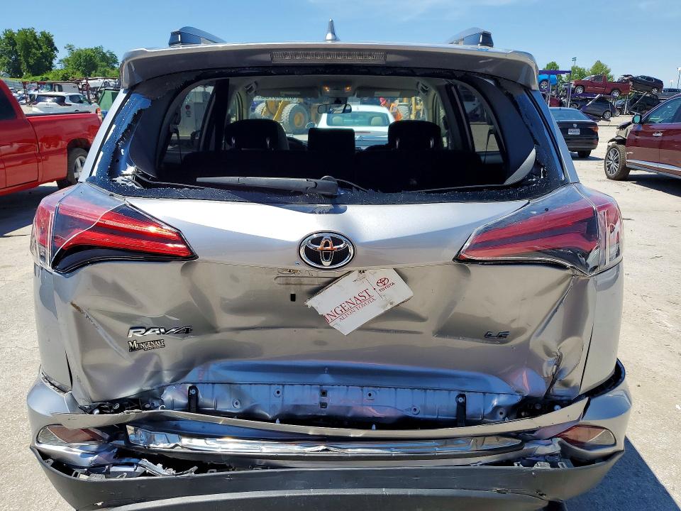 55558736 :رقم المزاد ، JTMZFREV6JJ166369 vin ، 2018 Toyota Rav4 مزاد بيع