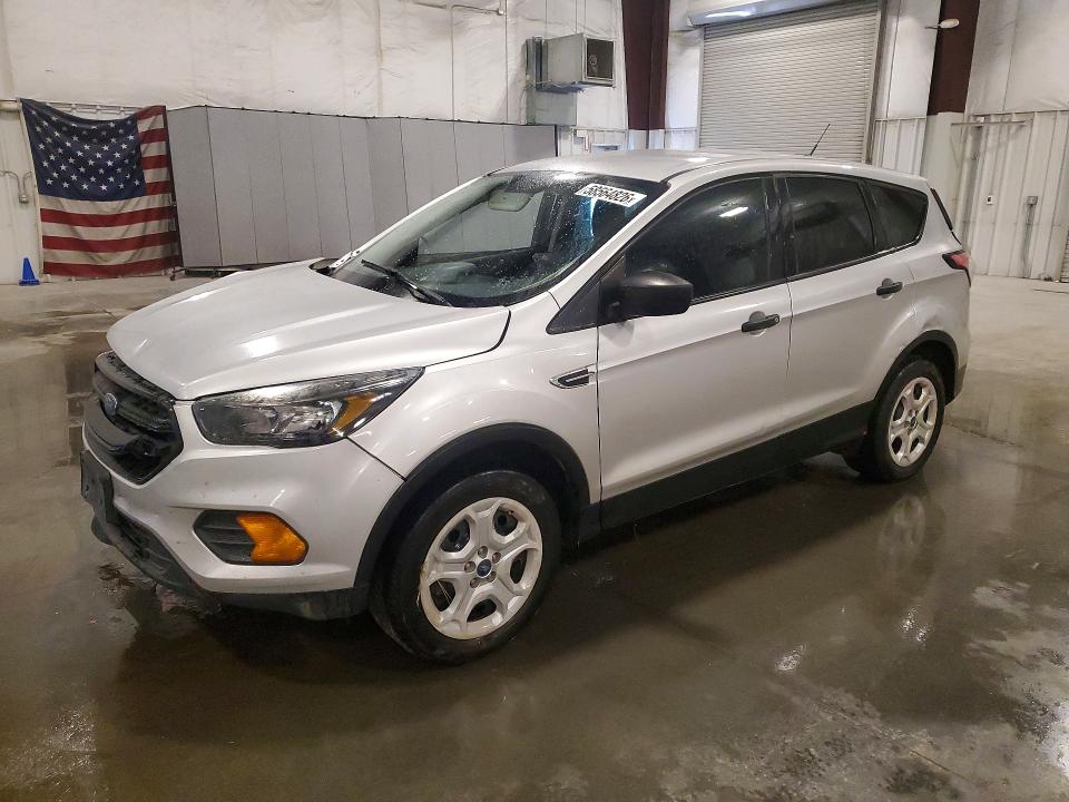 2018 Ford Escape მანქანა იყიდება აუქციონზე, vin: 1FMCU0F75JUA09336, აუქციონის ნომერი: 58564826