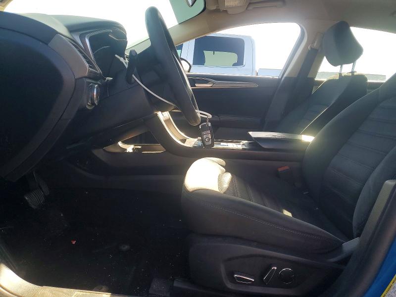 55355216 :رقم المزاد ، 3FA6P0HD5LR261888 vin ، 2020 Ford Fusion مزاد بيع