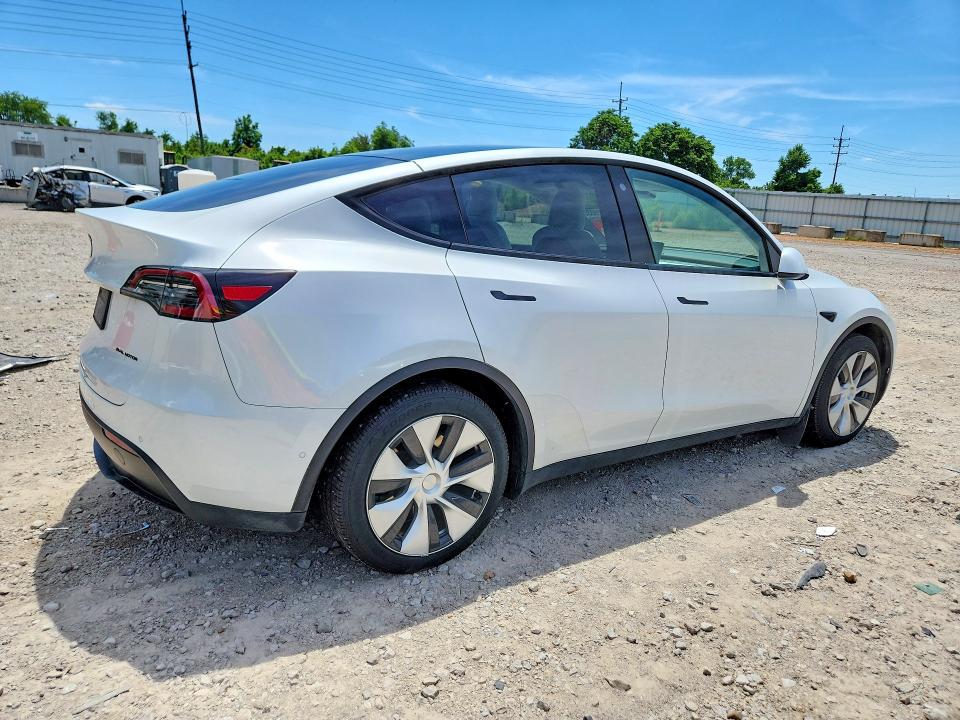 58229236 :رقم المزاد ، 5YJYGDEE7MF210323 vin ، 2020 Tesla Model  Y مزاد بيع