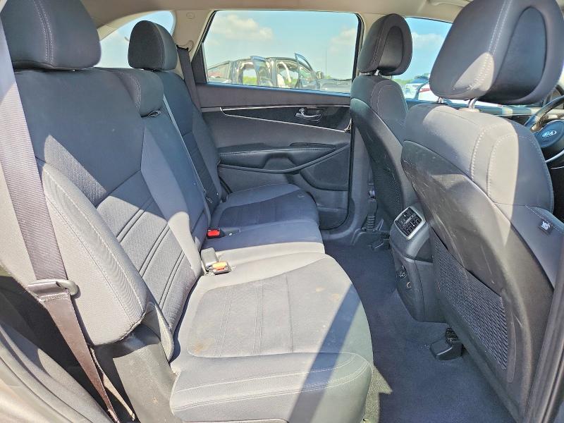 2016 Kia Sorento მანქანა იყიდება აუქციონზე, vin: 5XYPG4A39GG137484, აუქციონის ნომერი: 59143296
