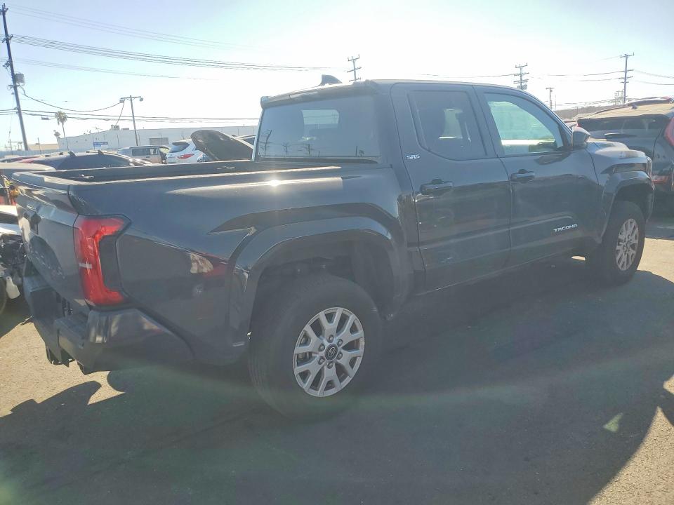 57274546 :رقم المزاد ، 3TMLB5JN3RM035978 vin ، 2024 Toyota Tacoma مزاد بيع
