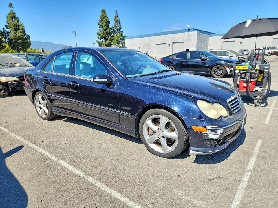 Продажа на аукционе авто 2005 Mercedes-benz C, vin: WDBRF40J15F682475, номер лота: 57295136