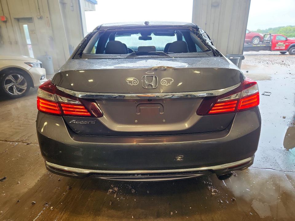 2017 Honda Accord მანქანა იყიდება აუქციონზე, vin: 1HGCR2F84HA261991, აუქციონის ნომერი: 58192706