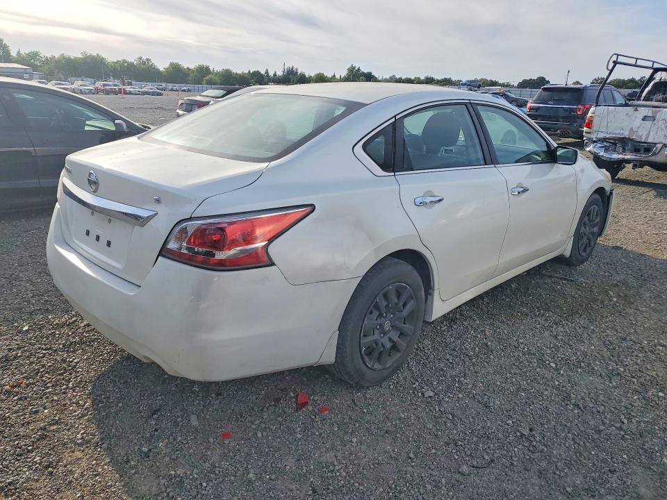 55567006 :رقم المزاد ، 1N4AL3AP6FC135005 vin ، 2015 Nissan Altima مزاد بيع