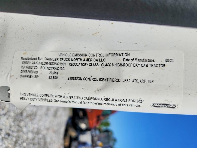 Продажа на аукционе авто 2025 Freightliner Cascadia 126, vin: 3AKJHLDR4SDWC1991, номер лота: 55950356