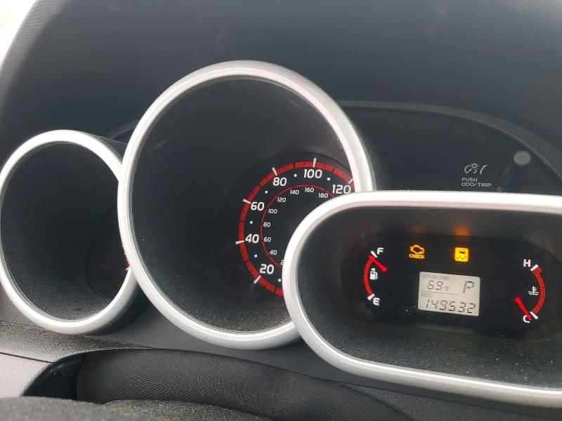 58181256 :رقم المزاد ، 2T1KU4EE9AC370850 vin ، 2010 Toyota Matrix مزاد بيع