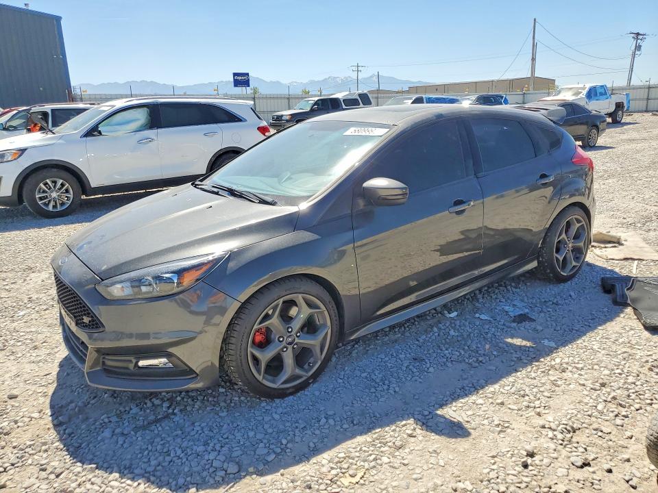 2016 Ford Focus მანქანა იყიდება აუქციონზე, vin: 1FADP3L93GL315740, აუქციონის ნომერი: 58099926