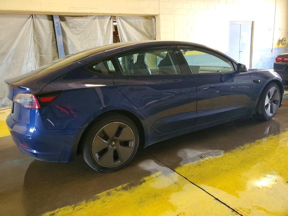 2022 Tesla Model 3 მანქანა იყიდება აუქციონზე, vin: 5YJ3E1EA7NF371011, აუქციონის ნომერი: 56705596