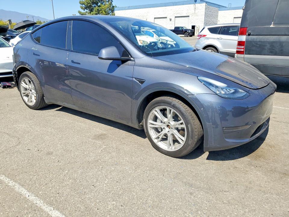56186376 :رقم المزاد ، 7SAYGDEE3PA122485 vin ، 2023 Tesla Model Y مزاد بيع