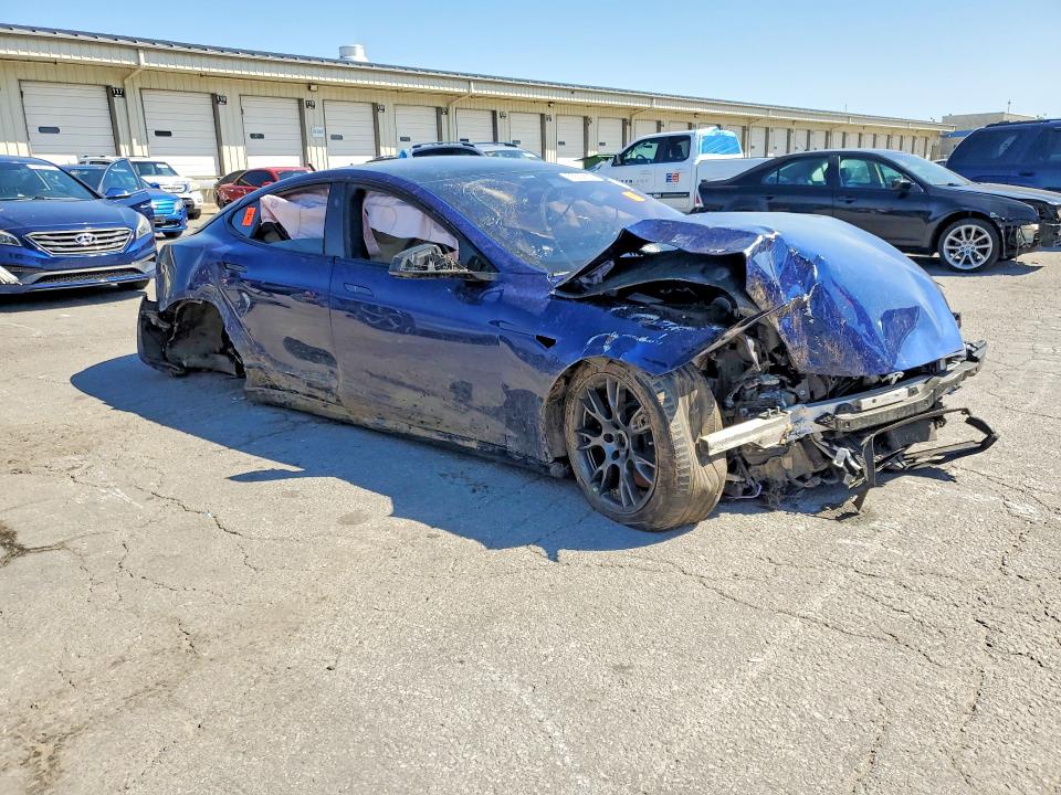 55535696 :رقم المزاد ، 5YJSA1E62NF485811 vin ، 2022 Tesla Model S مزاد بيع