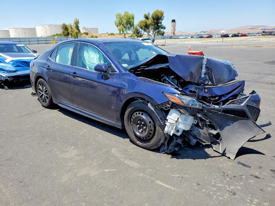 2022 Toyota Camry მანქანა იყიდება აუქციონზე, vin: 4T1G11AK3NU050551, აუქციონის ნომერი: 57086596