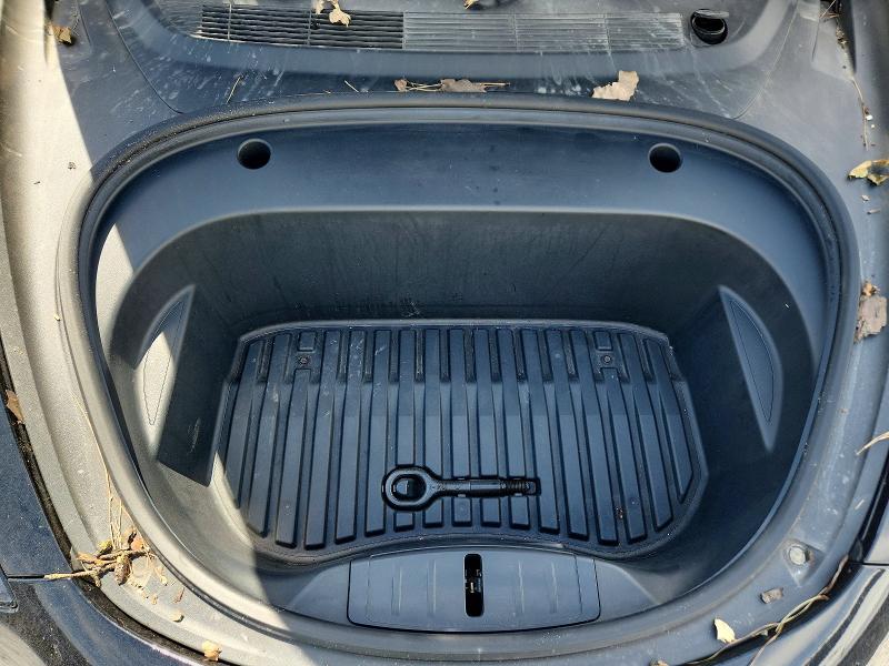 58734856 :رقم المزاد ، 5YJ3E1EA2MF017704 vin ، 2021 Tesla Model 3 مزاد بيع