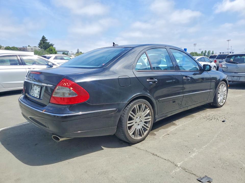 55994426 :رقم المزاد ، WDBUF56X78B326653 vin ، 2008 Mercedes-benz E مزاد بيع