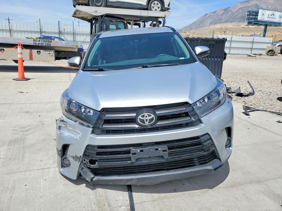 Продаж на аукціоні авто 2019 Toyota Highlander, vin: 5TDJZRFH1KS609996, номер лоту: 55649396