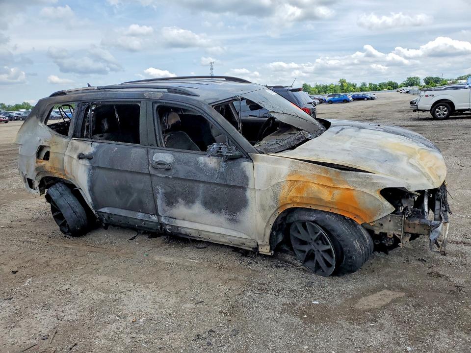 59101626 :رقم المزاد ، 1V2LR2CA7NC506335 vin ، 2022 Volkswagen Atlas مزاد بيع