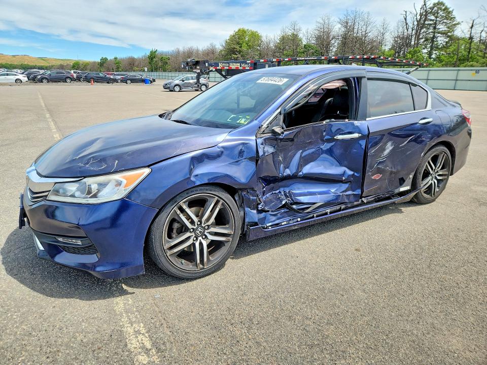 2017 Honda Accord მანქანა იყიდება აუქციონზე, vin: 1HGCR2F12HA249955, აუქციონის ნომერი: 57694426