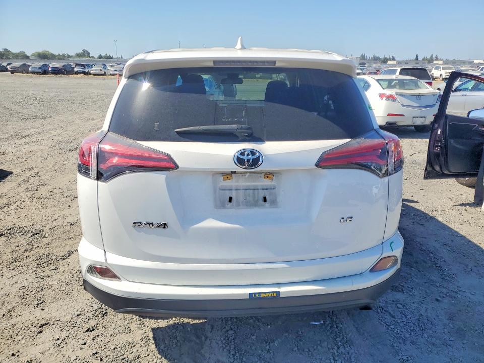 Продаж на аукціоні авто 2017 Toyota Rav4, vin: JTMZFREV3HJ147918, номер лоту: 58368226