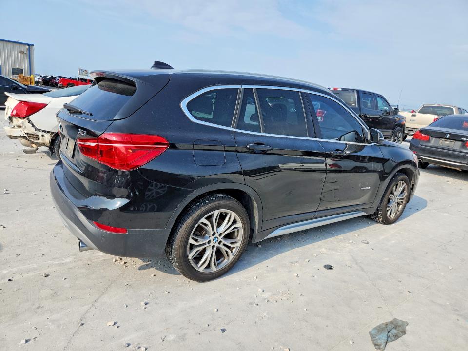 2017 Bmw X1 მანქანა იყიდება აუქციონზე, vin: WBXHT3Z30H4A53655, აუქციონის ნომერი: 57553556