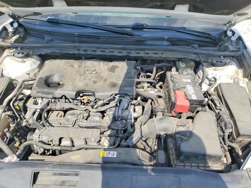 58394116 :رقم المزاد ، 4T1B61HK2JU081351 vin ، 2018 Toyota Camry مزاد بيع