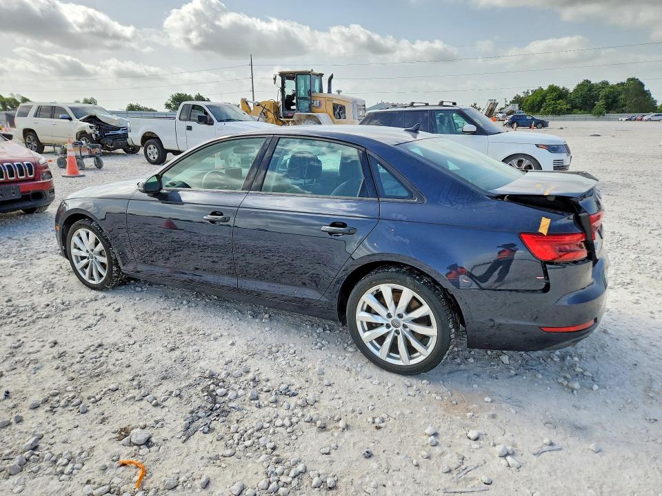 Продажа на аукционе авто 2017 Audi A4, vin: WAUANAF45HN025140, номер лота: 56645886