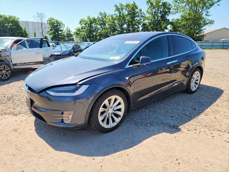Продажа на аукционе авто 2018 Tesla Model X, vin: 5YJXCDE23JF122300, номер лота: 59123916