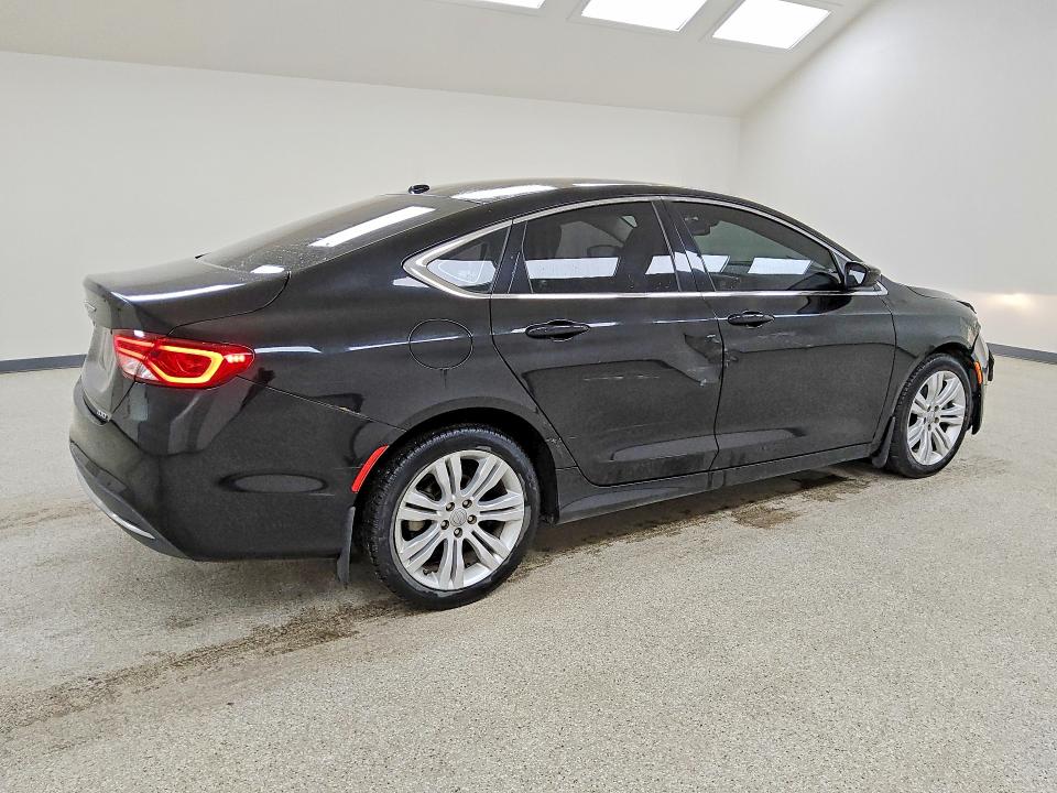 54179066 :رقم المزاد ، 1C3CCCAB1FN588366 vin ، 2015 Chrysler 200 مزاد بيع