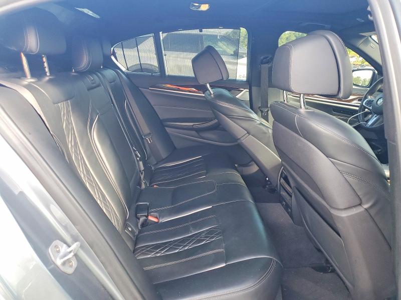 58134326 :رقم المزاد ، WBAJB9C5XJB287277 vin ، 2018 Bmw 5 Series مزاد بيع