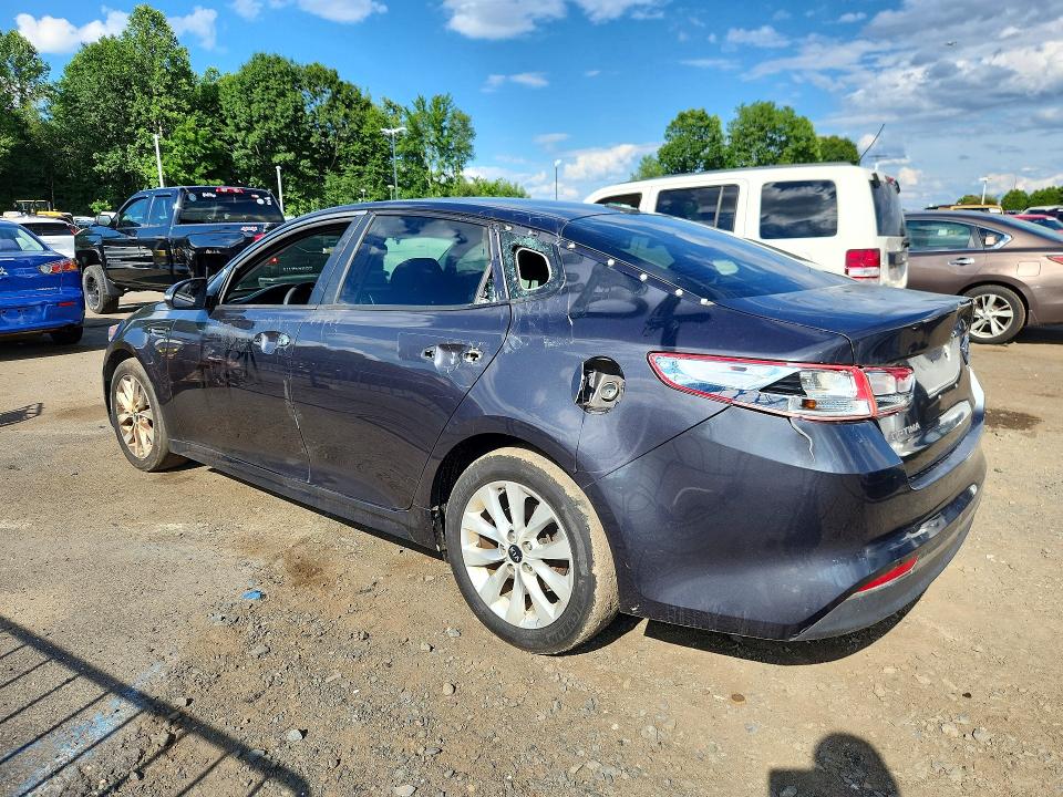2017 Kia Optima მანქანა იყიდება აუქციონზე, vin: 5XXGT4L37HG123792, აუქციონის ნომერი: 57893386