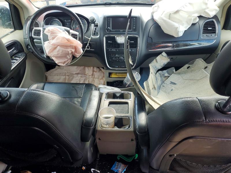 58004526 :رقم المزاد ، 2A4RR8DG9BR713680 vin ، 2011 Chrysler Town & Country مزاد بيع