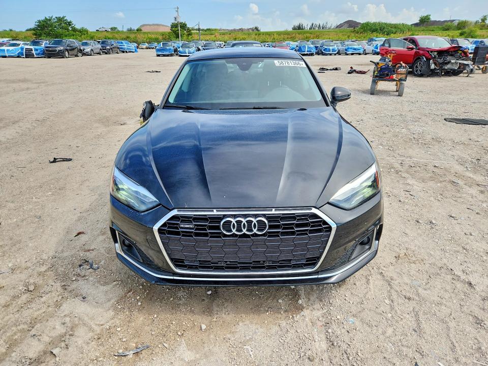 2022 Audi A5 მანქანა იყიდება აუქციონზე, vin: WAUABCF54NA032967, აუქციონის ნომერი: 58781366