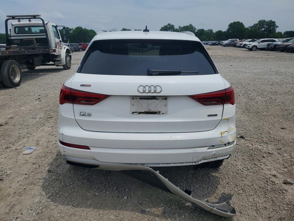 56129826 :رقم المزاد ، WA1AUCF39M1090075 vin ، 2021 Audi Q3 مزاد بيع