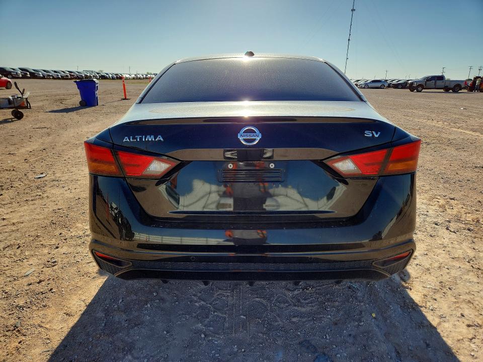 57318026 :رقم المزاد ، 1N4BL4DV0NN390112 vin ، 2022 Nissan Altima مزاد بيع