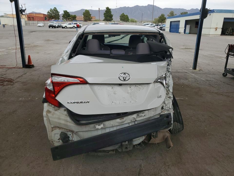 Продаж на аукціоні авто 2015 Toyota Corolla, vin: 5YFBURHE4FP331650, номер лоту: 57855536