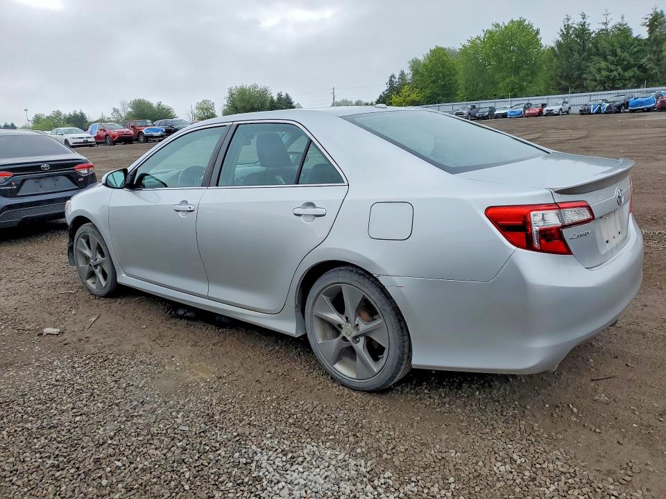 58941866 :رقم المزاد ، 4T1BK1FKXEU025033 vin ، 2014 Toyota Camry مزاد بيع
