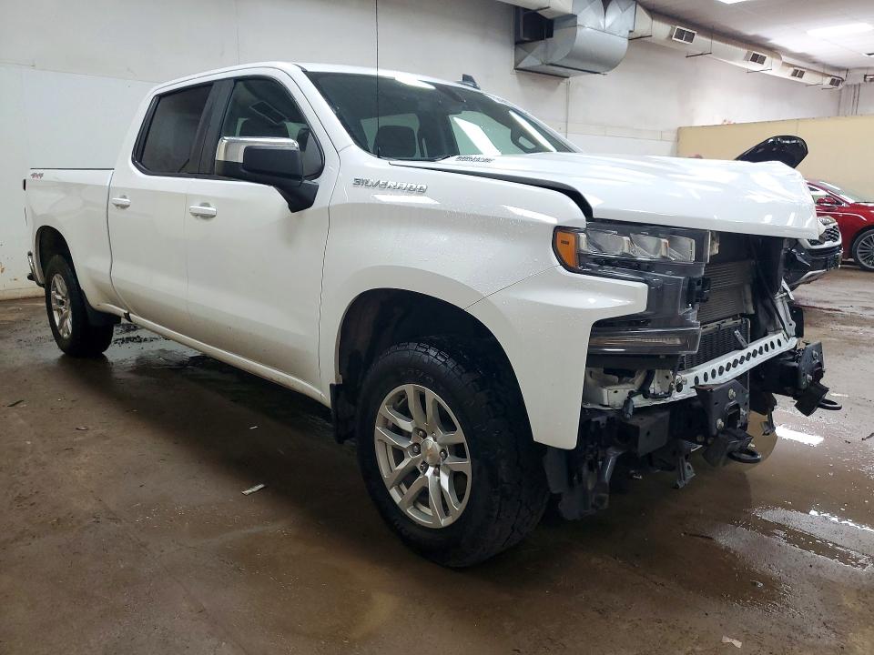 Продаж на аукціоні авто 2021 Chevrolet Silverado, vin: 1GCUYDET1MZ322703, номер лоту: 56409066