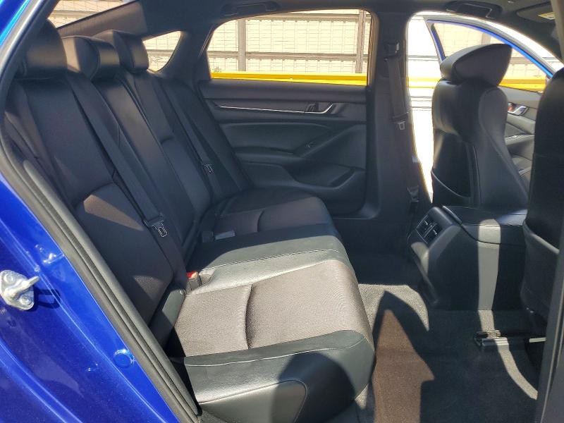 Продаж на аукціоні авто 2018 Honda Accord, vin: 1HGCV2F3XJA044869, номер лоту: 56972356