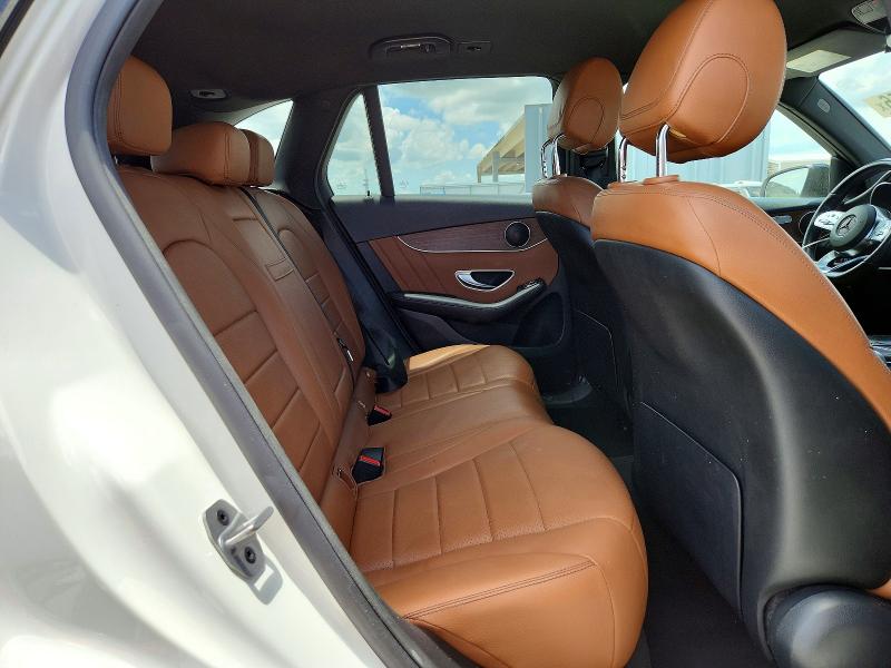 56573056 :رقم المزاد ، W1N0G8DB3NV375518 vin ، 2022 Mercedes-benz Glc مزاد بيع