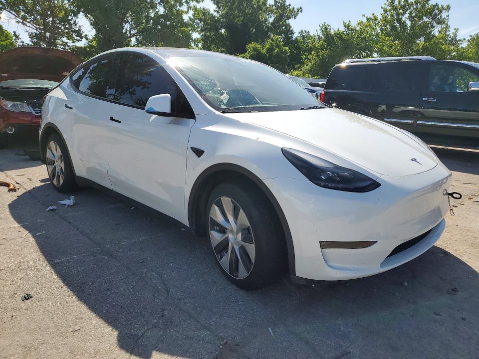 56342436 :رقم المزاد ، 7SAYGDEE4PF786989 vin ، 2023 Tesla Model Y مزاد بيع