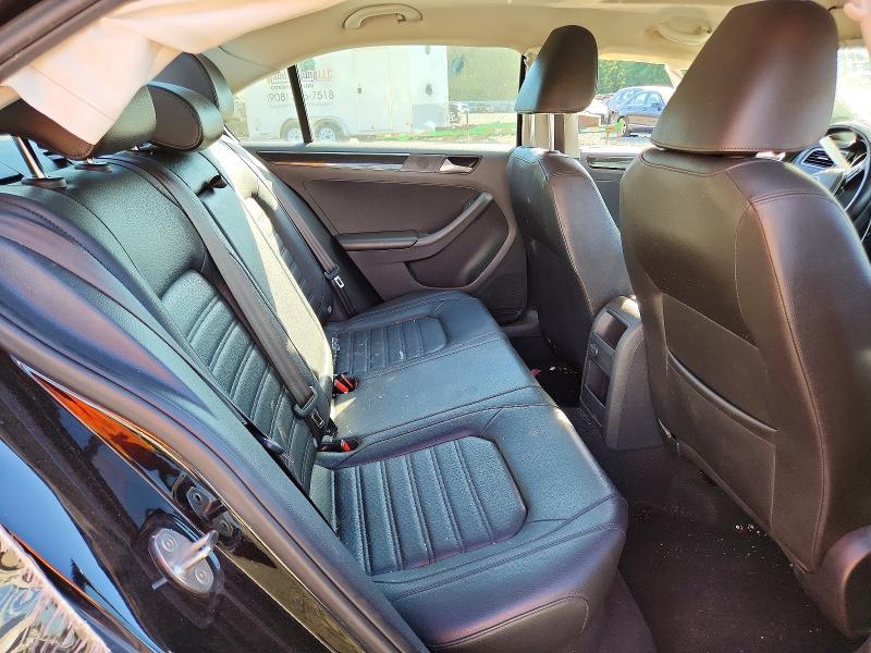 Продажа на аукционе авто 2017 Volkswagen Jetta, vin: 3VWL17AJ5HM215809, номер лота: 56062856