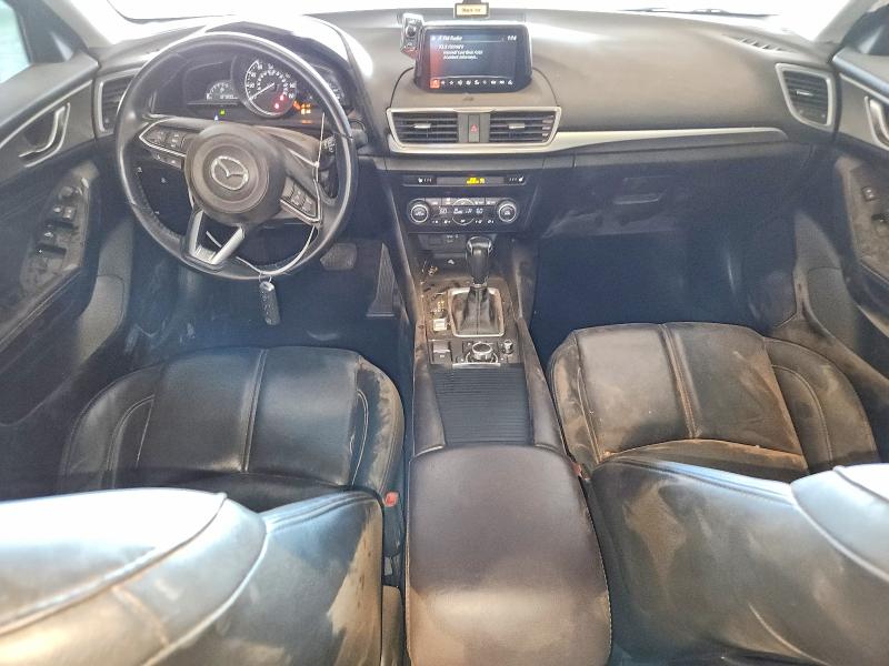 55866316 :رقم المزاد ، 3MZBN1V30JM217577 vin ، 2018 Mazda 3 مزاد بيع