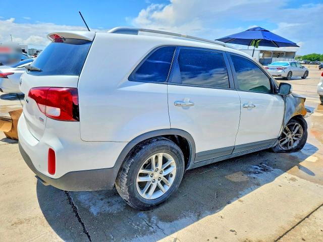 55956926 :رقم المزاد ، 5XYKT4A66EG495686 vin ، 2014 Kia Sorento مزاد بيع