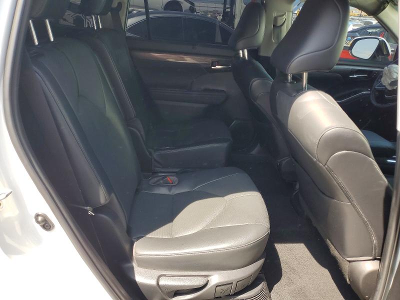 Auction sale of the 2022 Toyota Highlander, vin: 5TDEBRCH0NS101520, lot number: 56605496