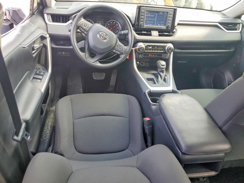 56563446 :رقم المزاد ، 2T3H1RFV4MC139297 vin ، 2021 Toyota Rav4 Le مزاد بيع